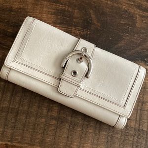 White coach wallet